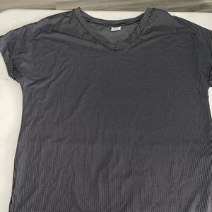 NWOT flowy workout top